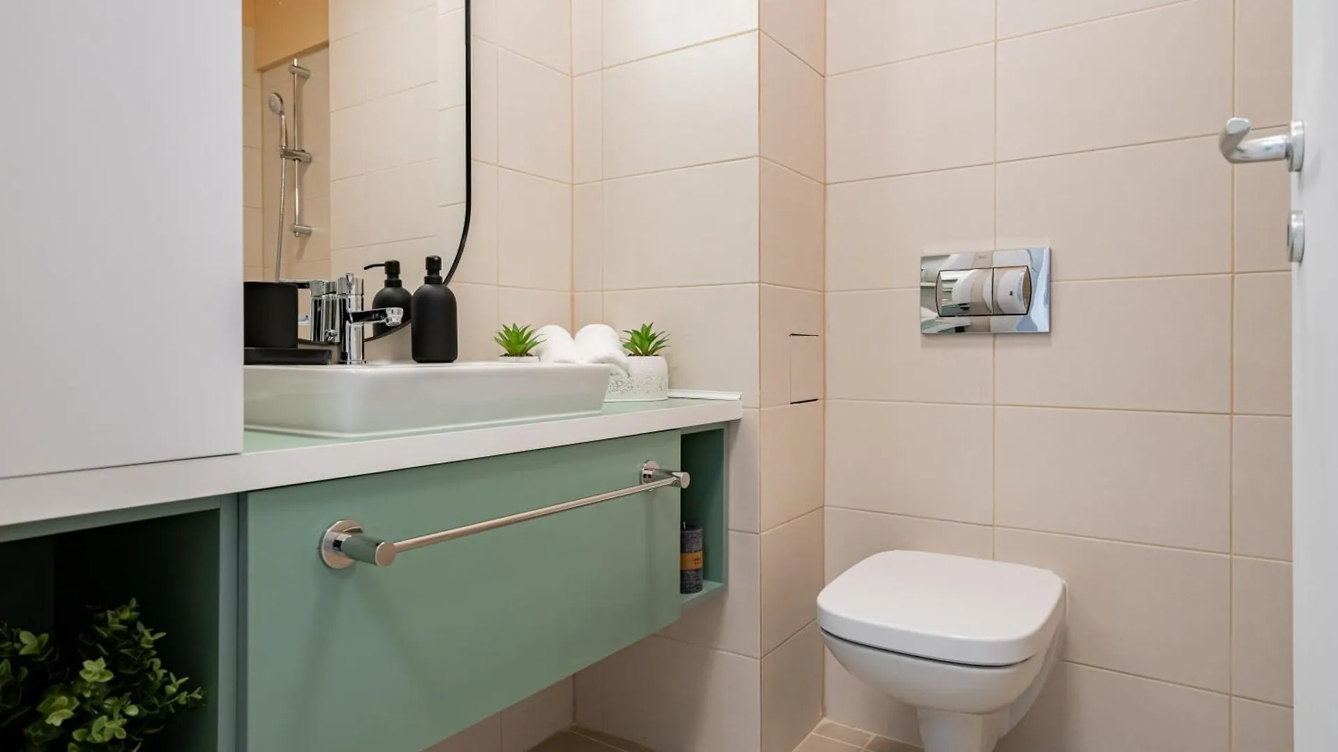 Ultra High-End Apartments - Prime Location In Floreasca بوخارست